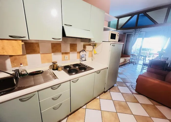 With Direct Access To The Pool *